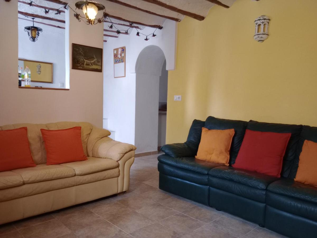 Casa En La Plaza, Hinojares - Ideal For Exploring The Area Exterior foto