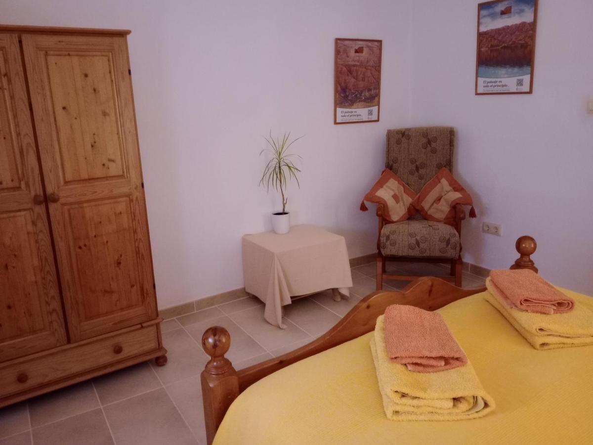 Casa En La Plaza, Hinojares - Ideal For Exploring The Area Exterior foto