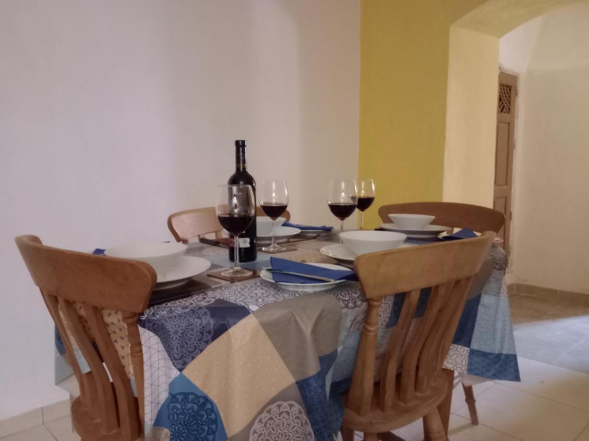 Casa En La Plaza, Hinojares - Ideal For Exploring The Area Exterior foto